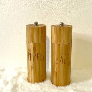 RAE DUNN Bamboo Salt and Pepper grinder set Farmhouse Chic Natural Kitchen Decor